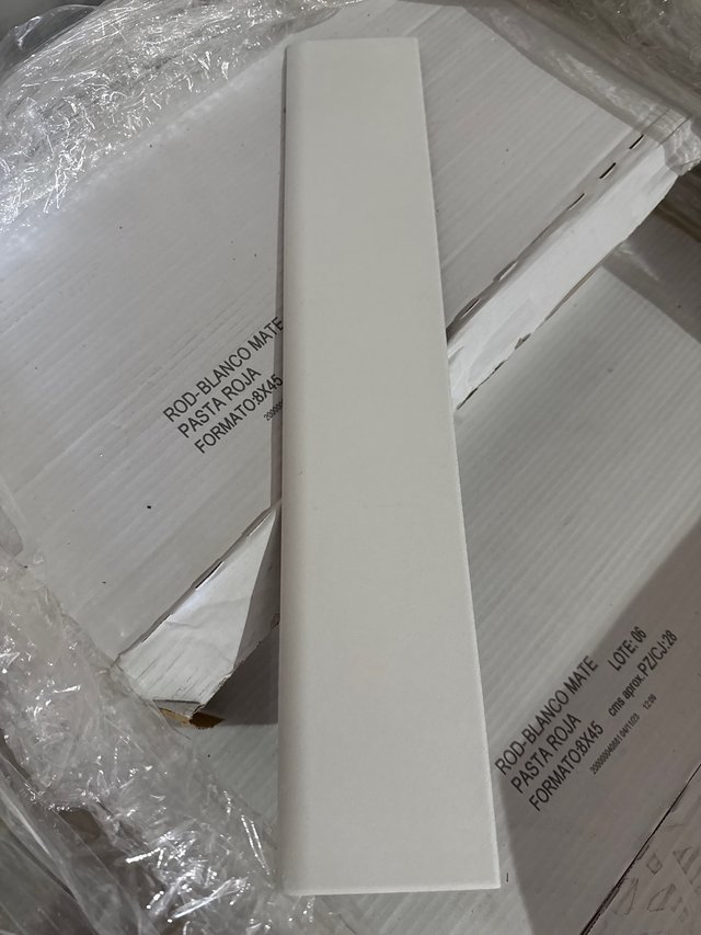 Rodapié blanco mate 8×45