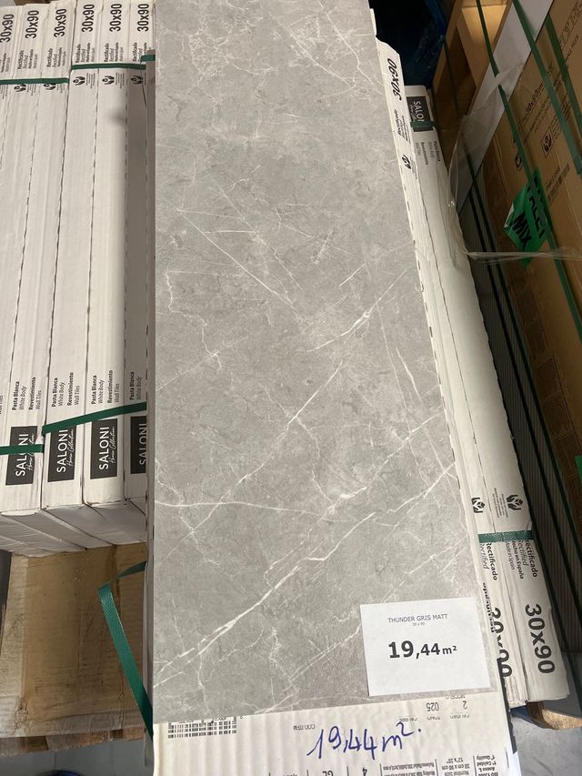 Azulejo Saloni 30×90 gris mate · Outlet