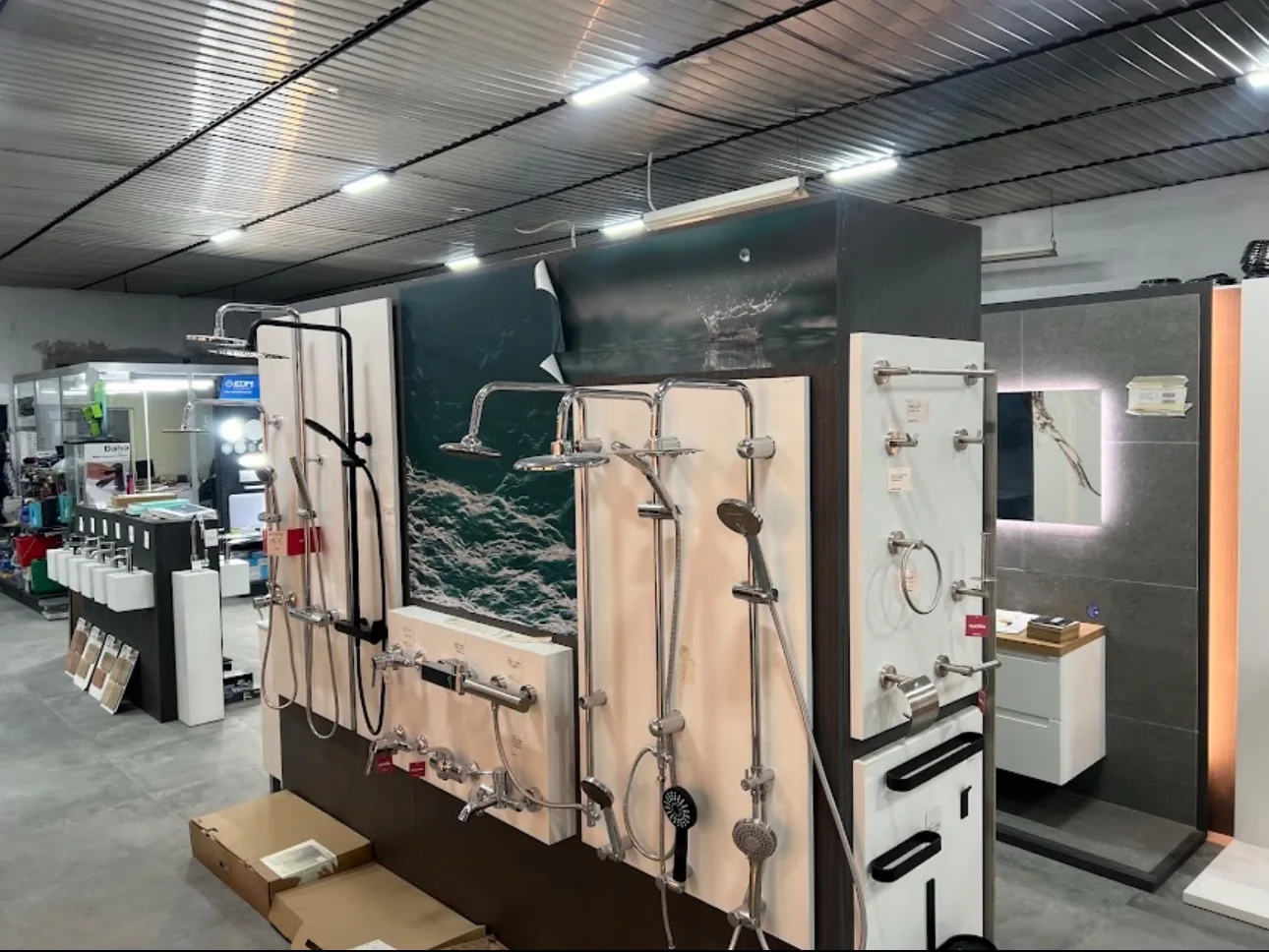 HM Materiales · Grifería y accesorios