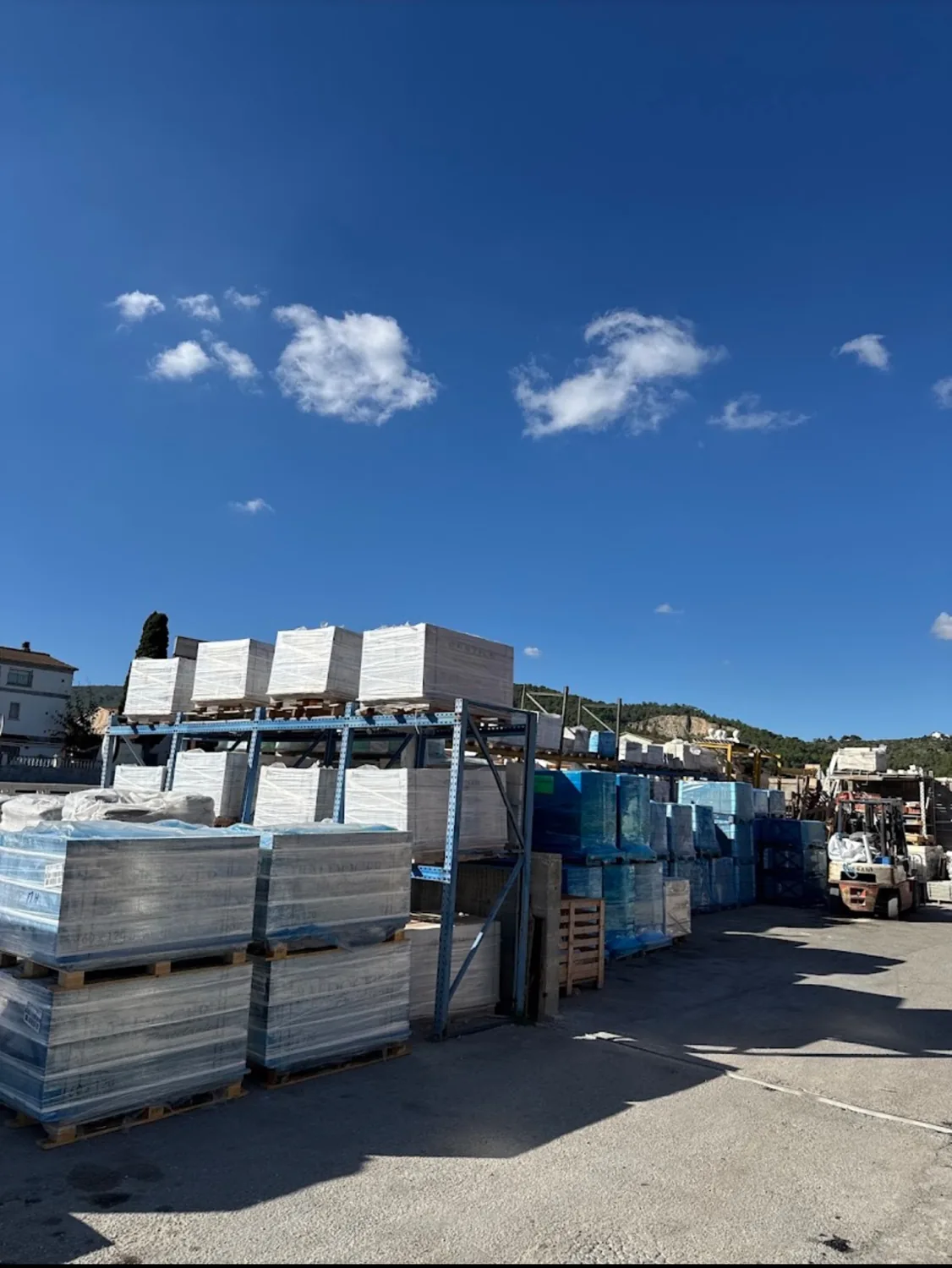 HM Materiales · Cerámica en nuestro almacén